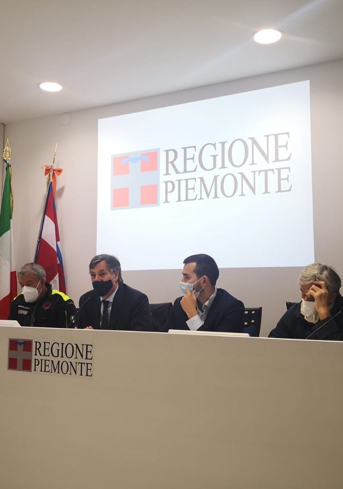 Covid, dal 17 maggio sul sito piemontese arriva il certificato vaccinale: mezzi pubblici gratis il giorno della dose