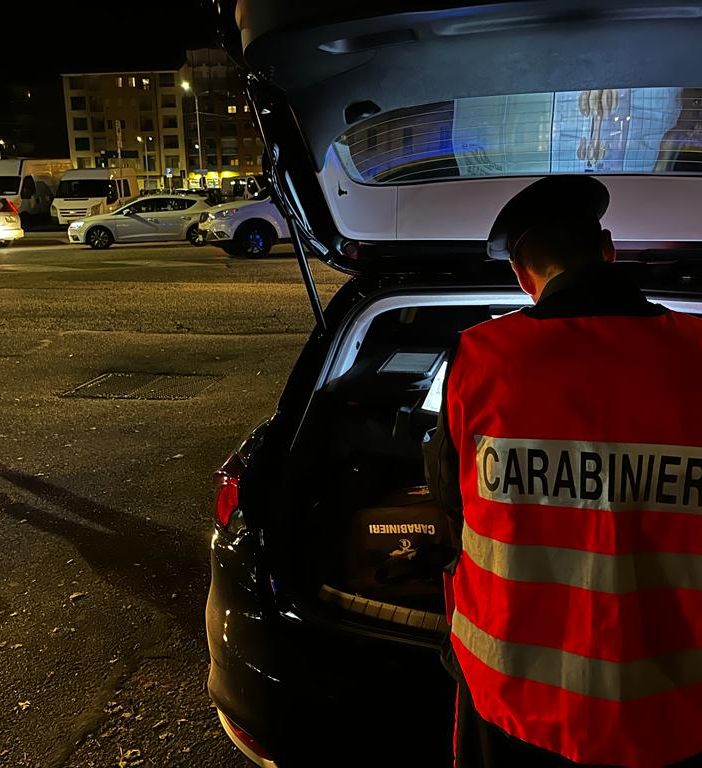 Sfreccia lungo le strade come se fosse sul set di Fast & Furious: denunciato dai carabinieri (foto d'archivio) Sfreccia lungo le strade come se fosse sul set di Fast & Furious: denunciato dai carabinieri (foto d'archivio)