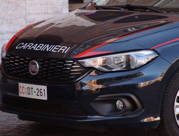 volante dei carabinieri - foto di repertorio volante dei carabinieri - foto di repertorio
