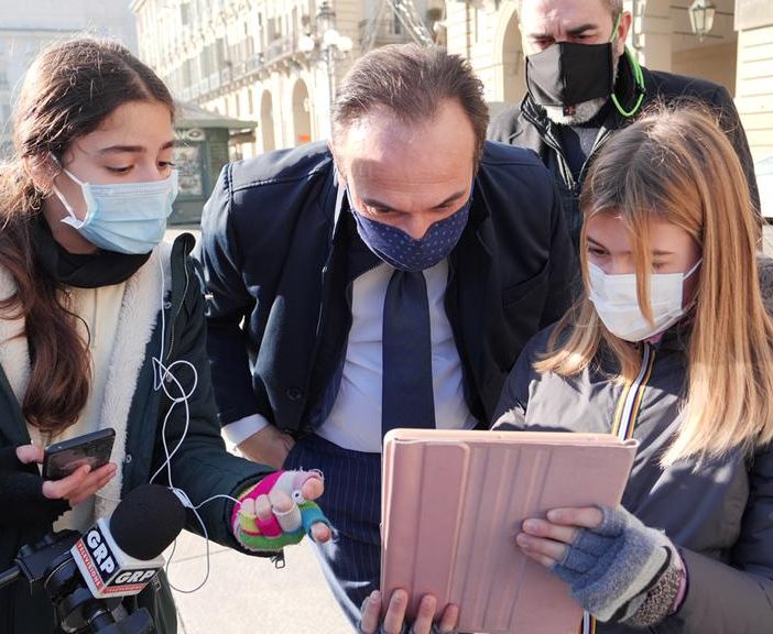 Piemonte arancione, scuola media &quot;rossa&quot;, Cirio tiene il punto: &quot;Prudenza in vista delle Feste. Recupereremo i giorni persi in presenza&quot;