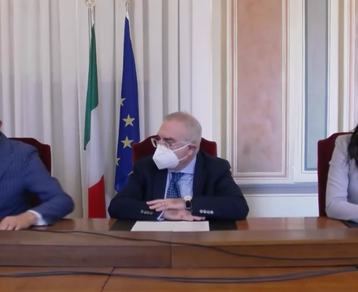 In Piemonte Cirio vede la zona arancione: “Il virus sta regredendo, ma a Natale nessun liberi tutti”