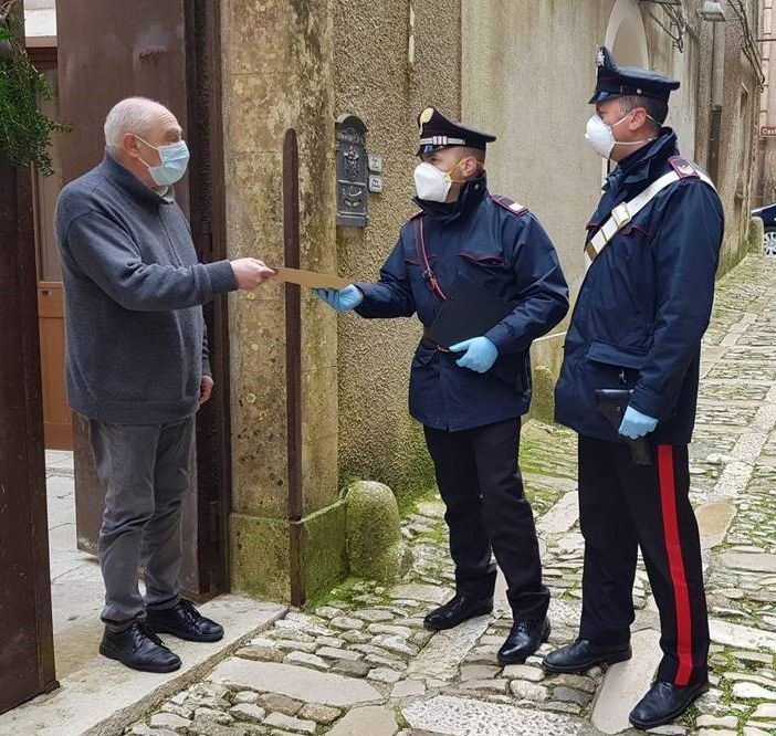 Agli anziani più fragili anche in provincia di Torino le pensioni in contanti consegnate dai carabinieri