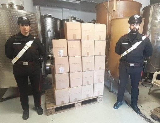 Truffe del vino, arrivano altre testimonianze nel Torinese: &quot;Si spacciò per addetto al catering, ordinò grandi quantità di vino. Ci fidammo, sbagliando&quot;