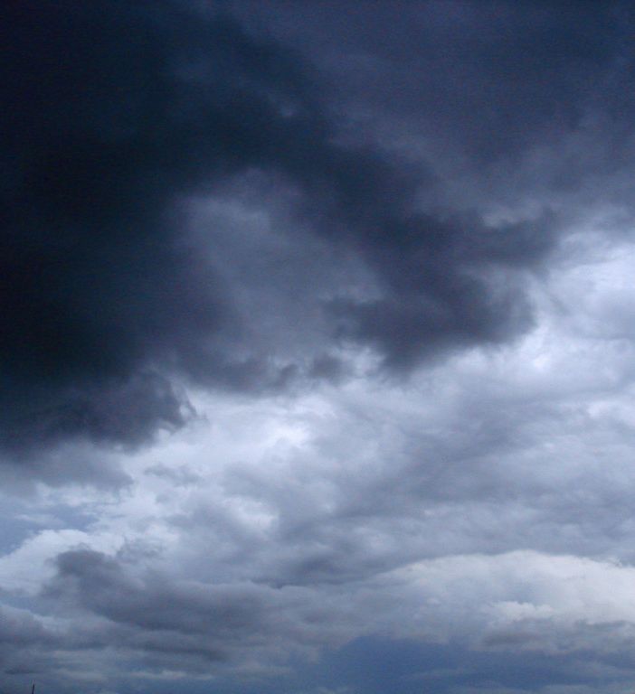 Bollettino meteo, le previsioni a Torino: arriva aria fresca, le temperature vanno giù