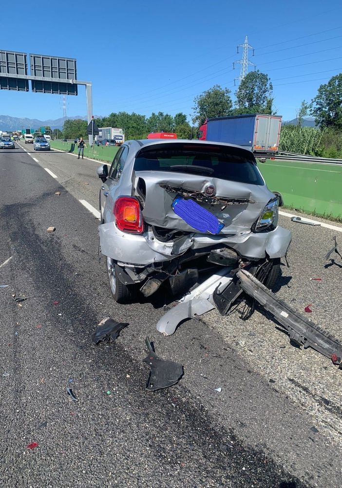 auto incidentata in tangenziale