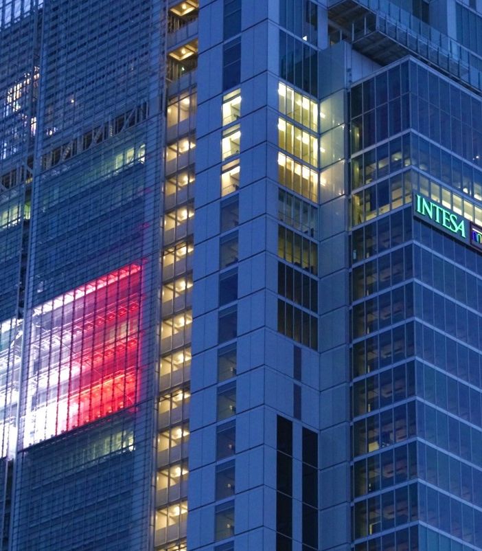 Intesa Sanpaolo destina contro la violenza sulle donne 1,7 milioni di euro dal Fondo di Beneficenza