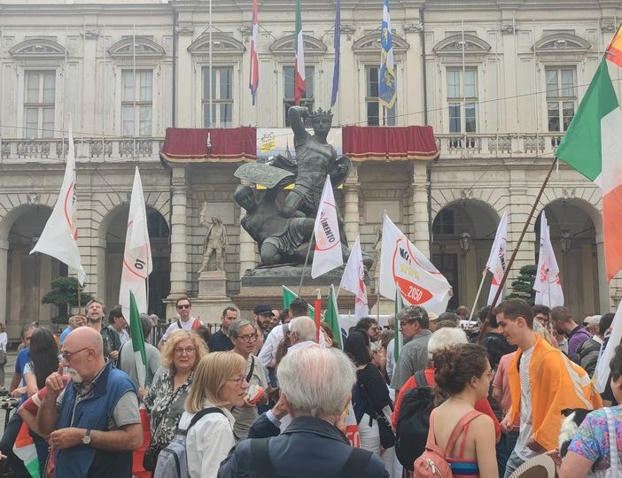 PD e Movimento 5 Stelle tornano uniti per manifestare contro il Governo Meloni