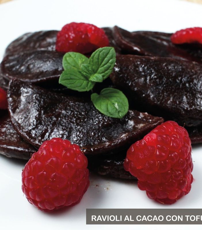 MercoledìVeg di Ortofruit: oggi prepariamo ravioli al cacao ripieni di tofu e lamponi