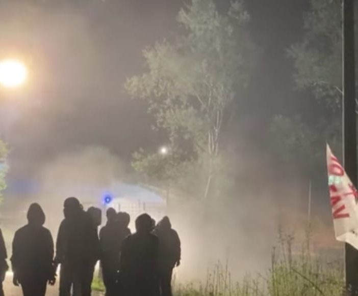 Immagini del blitz di ieri, tratte dal video pubblicato sulla pagina Facebook Notavinfo No Tav
