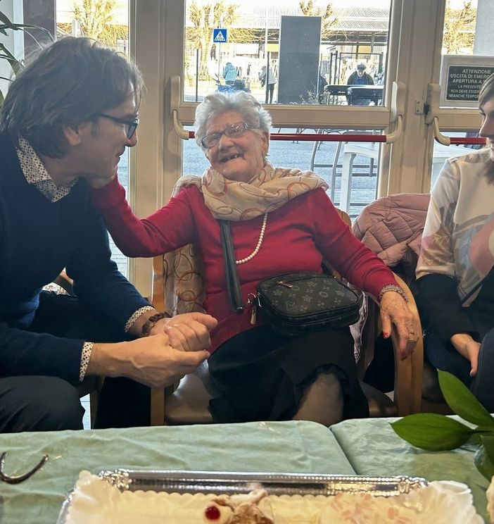 Nichelino ha festeggiato i 103 anni della arzilla signora Giuseppa