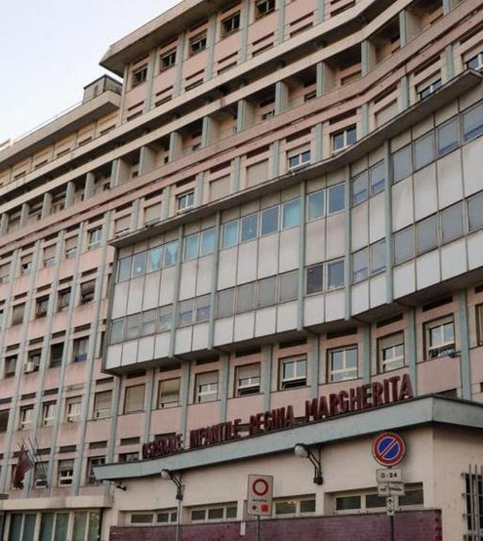 Aveva una cisti di 8 cm che comprimeva il polmone: bambino di 11 anni salvato da un delicato intervento al Regina Margherita