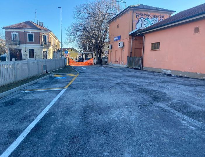 parcheggio stazione nichelino