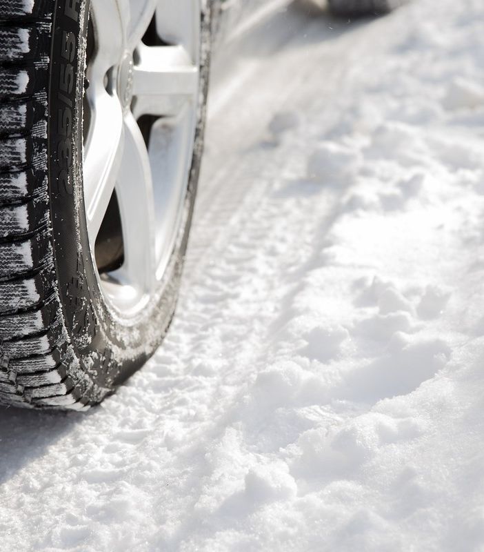 Da novembre in vigore anche nella provincia di Torino l'obbligo di gomme invernali o di catene