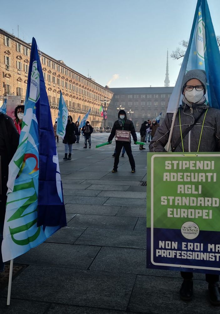 protesta infermieri