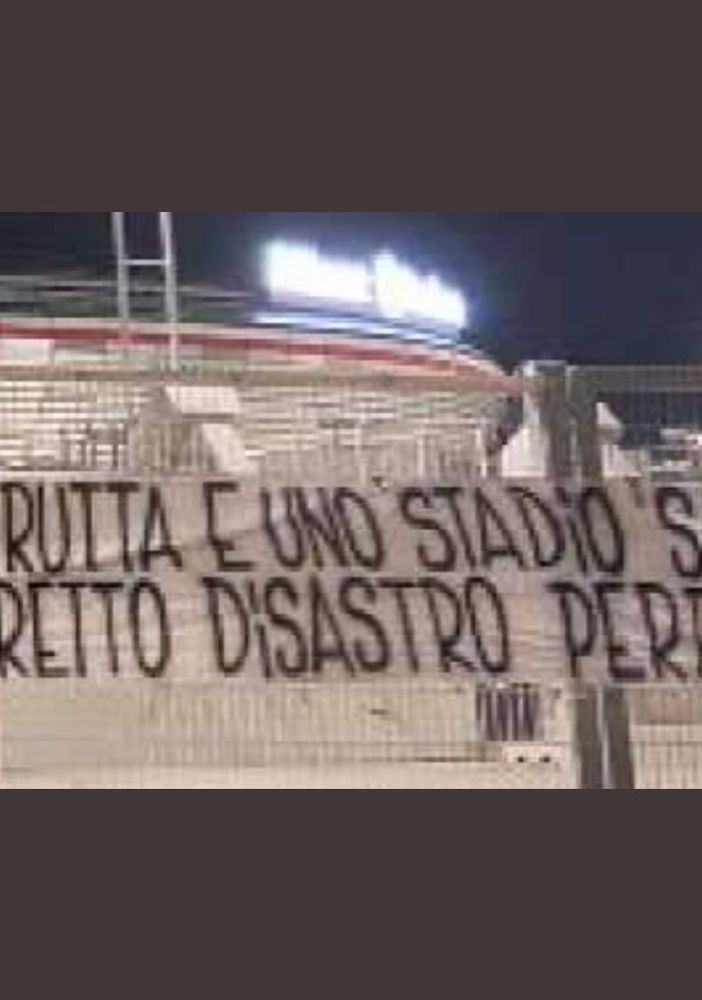 Foto tratta dal profilo Twitter &quot;JUNIVERSE&quot;