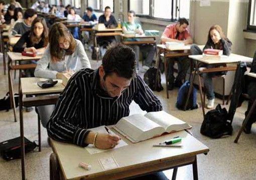 Coronavirus, le scuole non riapriranno: arriva il &quot;no&quot; secco del comitato tecnico scientifico. Maturità in modalità on line
