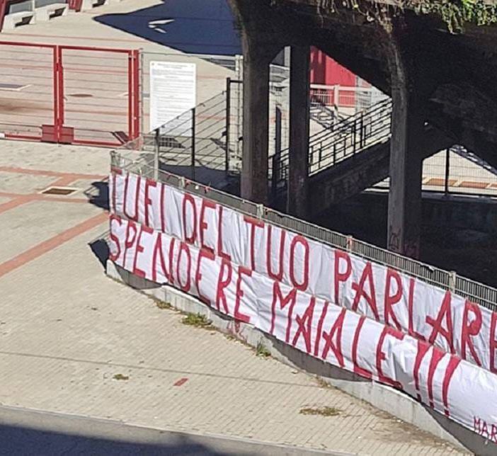 Toro, riparte la contestazione a Cairo: striscione esposto all'esterno del Fila