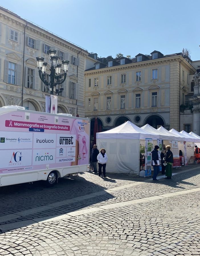 Camper della Urmet durante una gara podistica