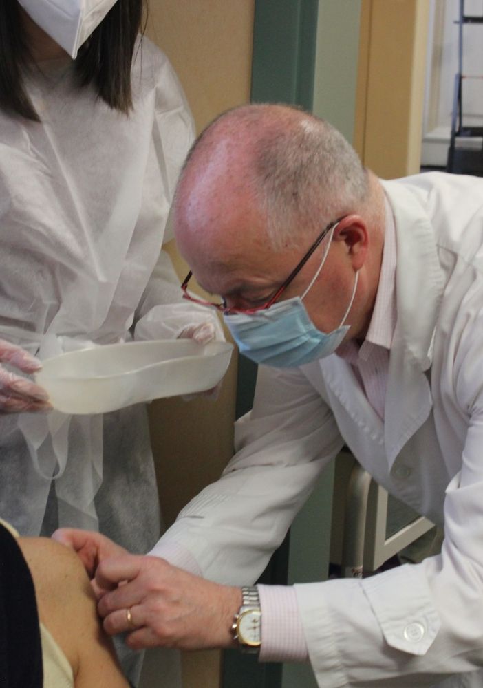 Covid, al via il 3 giugno le vaccinazioni nelle aziende. E il 5 sera spazio ai giovani per la Open night vaccinale per la fascia 18-28