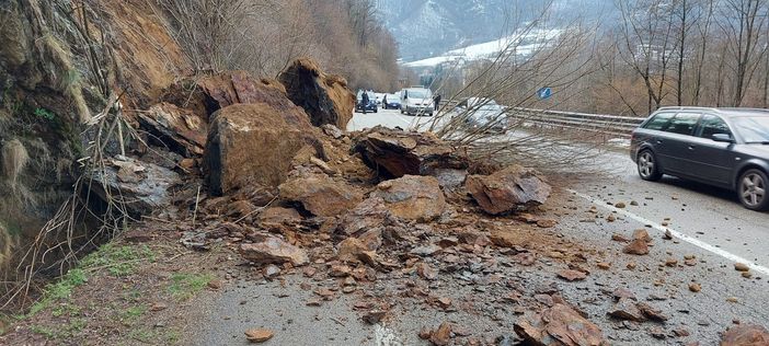 La frana tra San Germano e Villar Perosa La frana tra San Germano e Villar Perosa