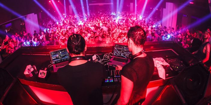 Prima bozza dell'ordinanza ministeriale: stop a qualsiasi attività in discoteca fino al 7 settembre