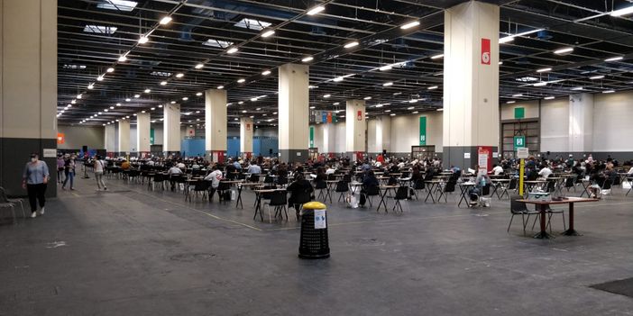 Al via al Lingotto i test d'ammissione universitari: chi ha la febbre deve rinunciare [FOTO]