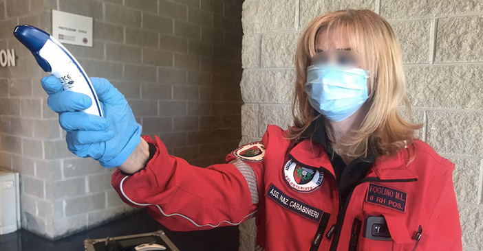 Coronavirus, il 118: "Un solo famigliare a far la spesa, si evitino i luoghi di assembramento" Coronavirus, il 118: "Un solo famigliare a far la spesa, si evitino i luoghi di assembramento"