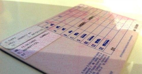 La Polizia locale di Moncalieri ha scovato l'ennesimo caso di 'furbetto della patente' La Polizia locale di Moncalieri ha scovato l'ennesimo caso di 'furbetto della patente'