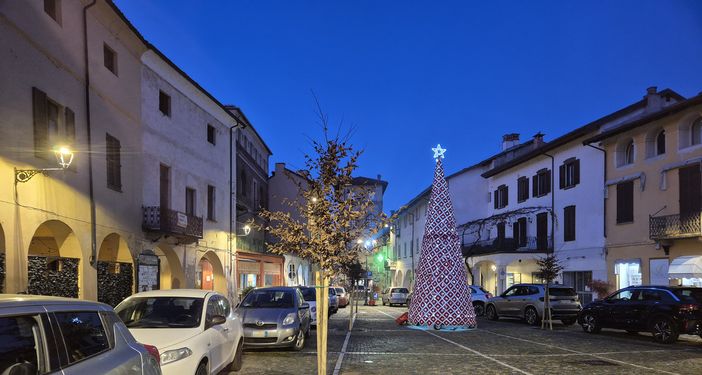 Nella ‘Via delle 5’ ci si muove tra presepi e negozi con i passaporti dei concorsi natalizi