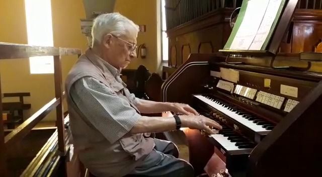 Ferruccio Corsani all’organo
