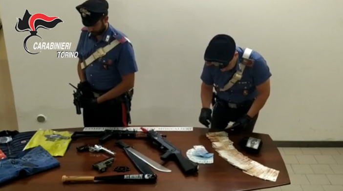 &quot;Sono amico dei mafiosi: dammi i soldi&quot;. I carabinieri salvano un parrucchiere della Crocetta dall'incubo [VIDEO]