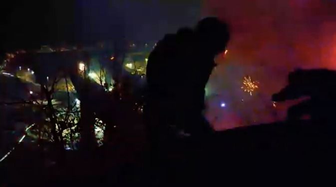 Tav: Chiomonte, petardi e razzi contro la polizia [VIDEO]