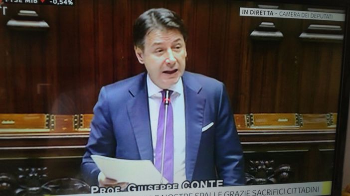 Conte alla Camera sul Decreto Rilancio: &quot;Il peggio è alle spalle, dopo 3 mesi. Riaprire è un rischio calcolato, ma serve prudenza&quot;