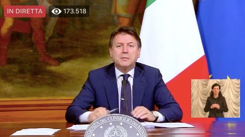 Coronavirus, Conte sfodera il bazooka con un decreto senza precedenti: “400 miliardi di euro alle imprese” Coronavirus, Conte sfodera il bazooka con un decreto senza precedenti: “400 miliardi di euro alle imprese”