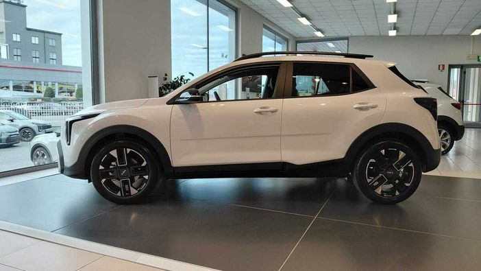NUOVA KIA STONIC: guidala gratis per due giorni