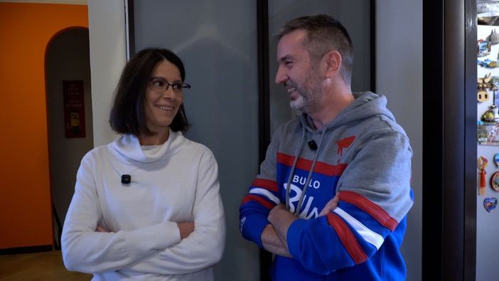 In nove sotto un tetto: come vive la famiglia torinese con sette figli: "È impegnativo ma non farei diversamente" [VIDEO]