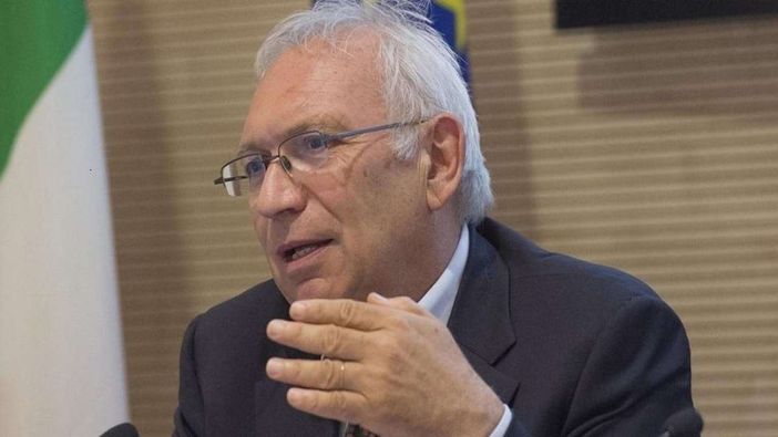 Patrizio Bianchi Patrizio Bianchi