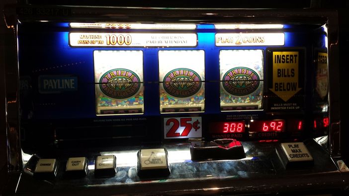 Gioco d'azzardo, la giunta accoglie l'appello delle opposizioni: "Niente slot nei bar del Piemonte" Gioco d'azzardo, la giunta accoglie l'appello delle opposizioni: "Niente slot nei bar del Piemonte"