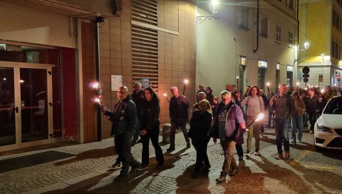 Concerto e fiaccolata aprono le celebrazioni del 25 Aprile a Pinerolo Concerto e fiaccolata aprono le celebrazioni del 25 Aprile a Pinerolo