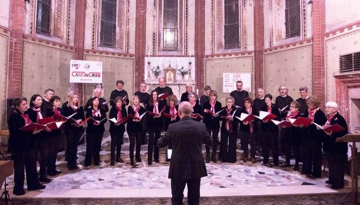 Umberto Neri dirige il Coro Prompicai di Pinerolo