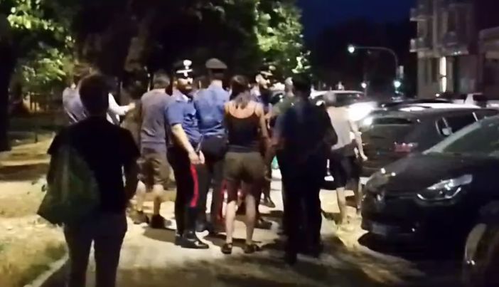 Un momento dell'aggressione del 30 giugno Un momento dell'aggressione del 30 giugno