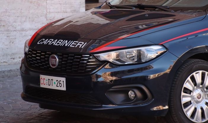 auto dei carabinieri