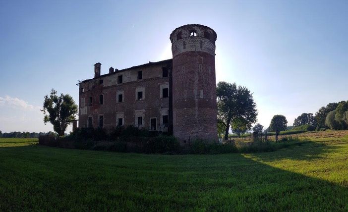 Stupinigi guarda verso l'Europa: 50 idee per un masterplan che fa rima con arte Stupinigi guarda verso l'Europa: 50 idee per un masterplan che fa rima con arte