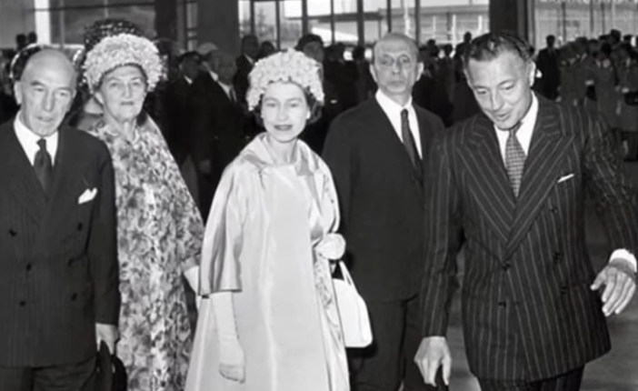 La Regina Elisabetta con Agnelli La Regina Elisabetta con Agnelli