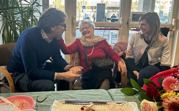 Nichelino ha festeggiato i 103 anni della arzilla signora Giuseppa Nichelino ha festeggiato i 103 anni della arzilla signora Giuseppa