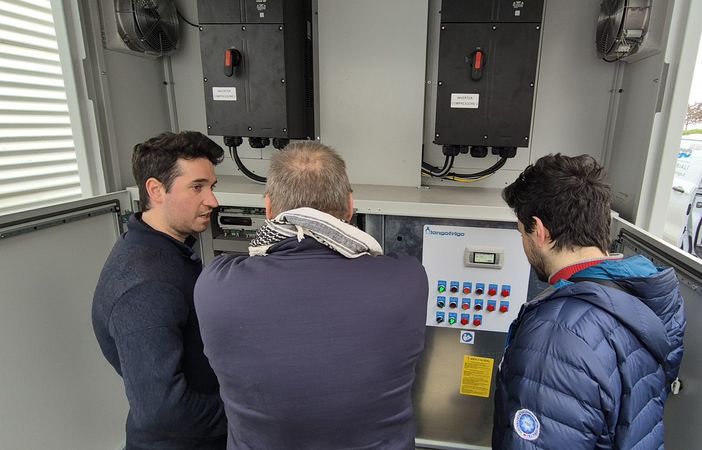 L’accensione dei compressori che segna la ripartenza del Palacurling L’accensione dei compressori che segna la ripartenza del Palacurling