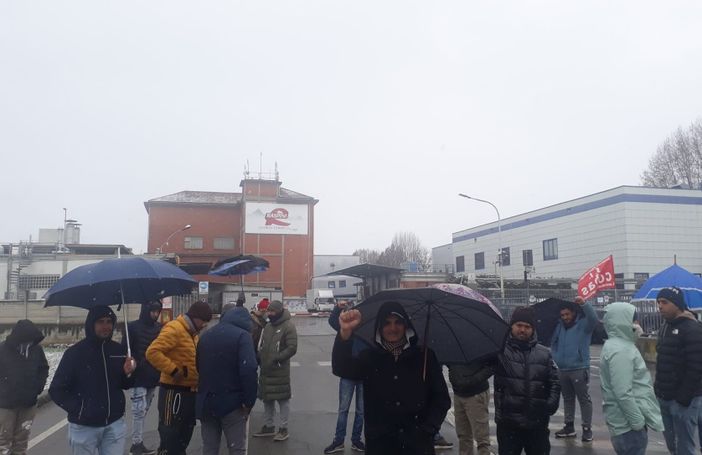 Raspini di Scalenghe: seconda settimana di sciopero dei Si Cobas