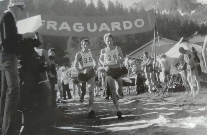 Da sinistra Roby e Renè Jallà a una Tre Rifugi di 40 anni fa, con partenza dal Rifugio Barbara di Bobbio Pellice