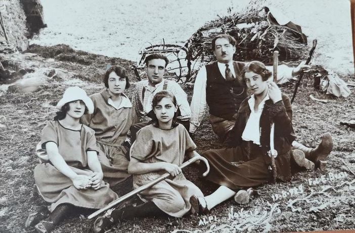 A Luserna San Giovanni nel fine settimana riemerge l’ antico mondo delle carbonaie