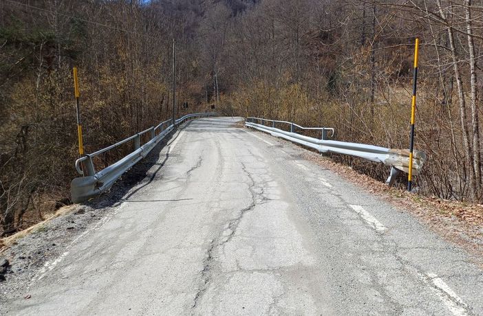 La strada è il collegamento con il fondovalle della Val Germanasca